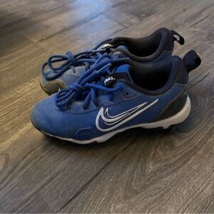 Nike Kids Blue and Black Trout Baseball Cleats